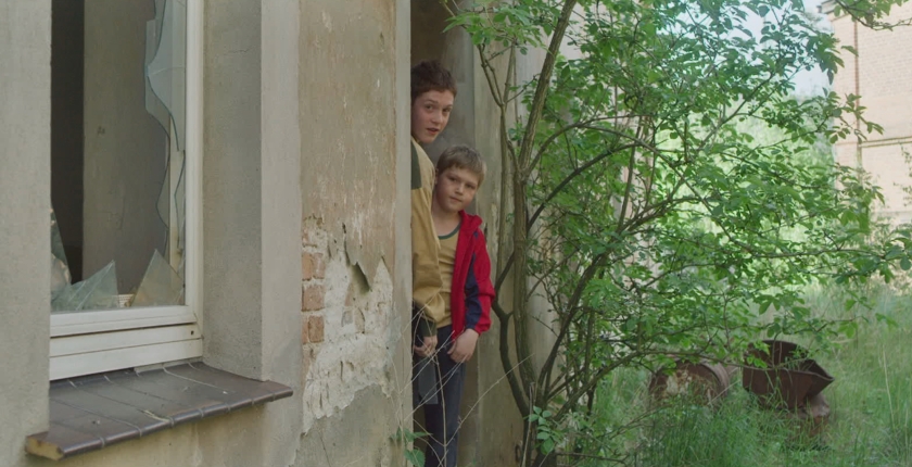 Mit der Faust in die Welt schlagen